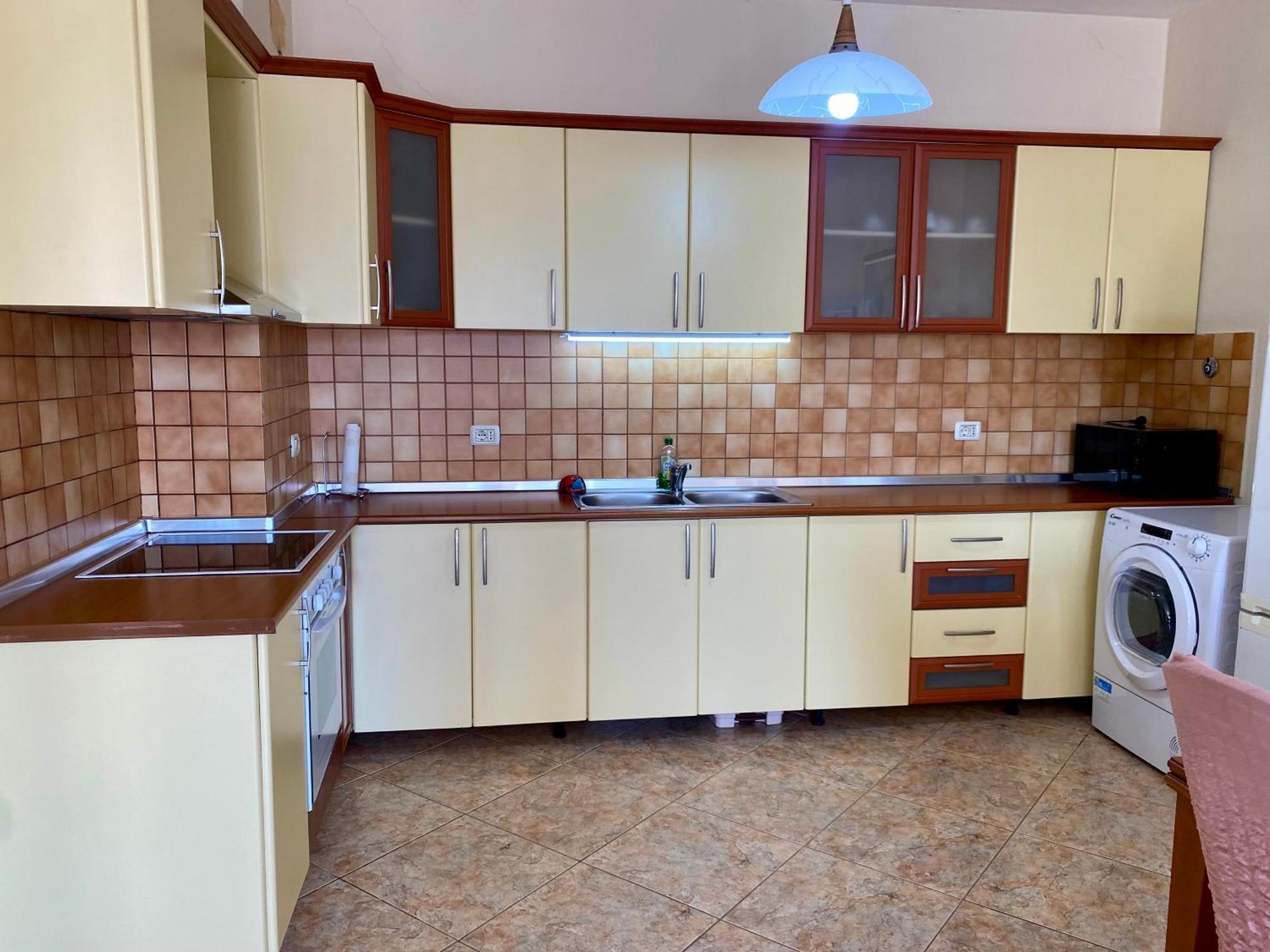 Rtsh Apartment 地拉那 外观 照片